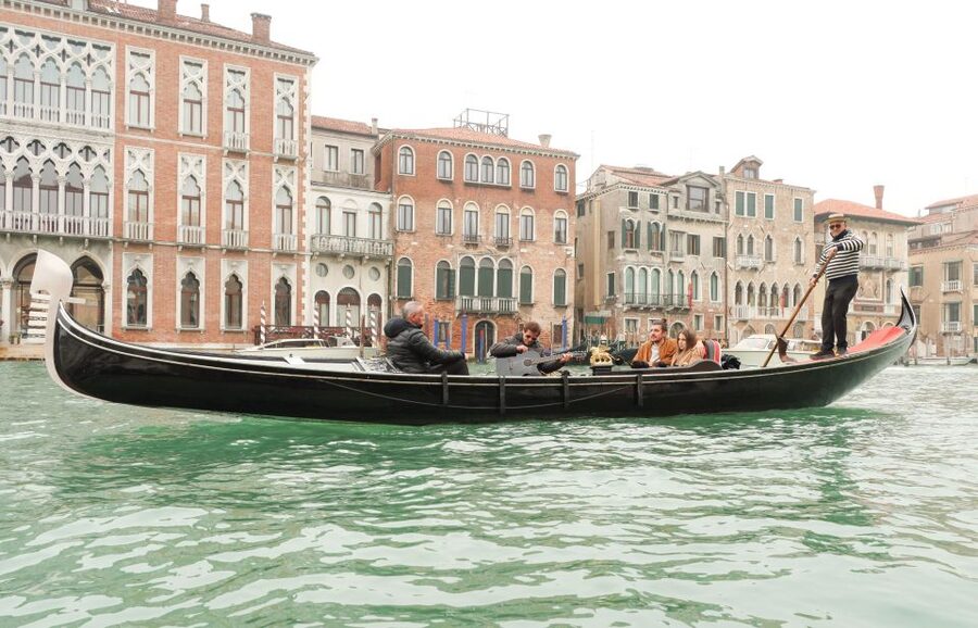 Venice: Shared Gondola Ride and Serenade - What the Rain Plan Looks Like, and How to Stay Comfortable