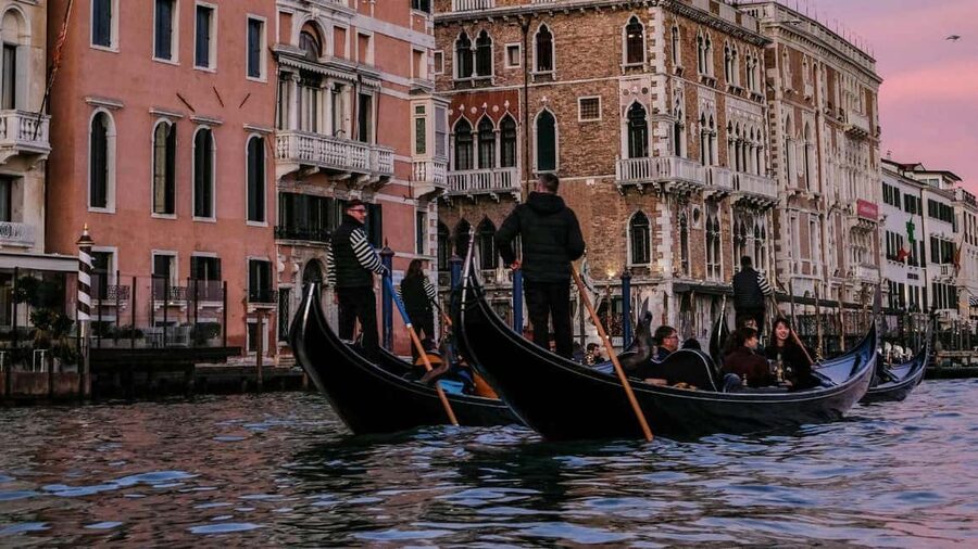 Venice: Shared Gondola Ride at Sunset - Key highlights worth your attention