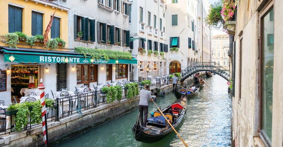 Venice: Shared Gondola Ride through the Lagoon City - Key highlights at a glance