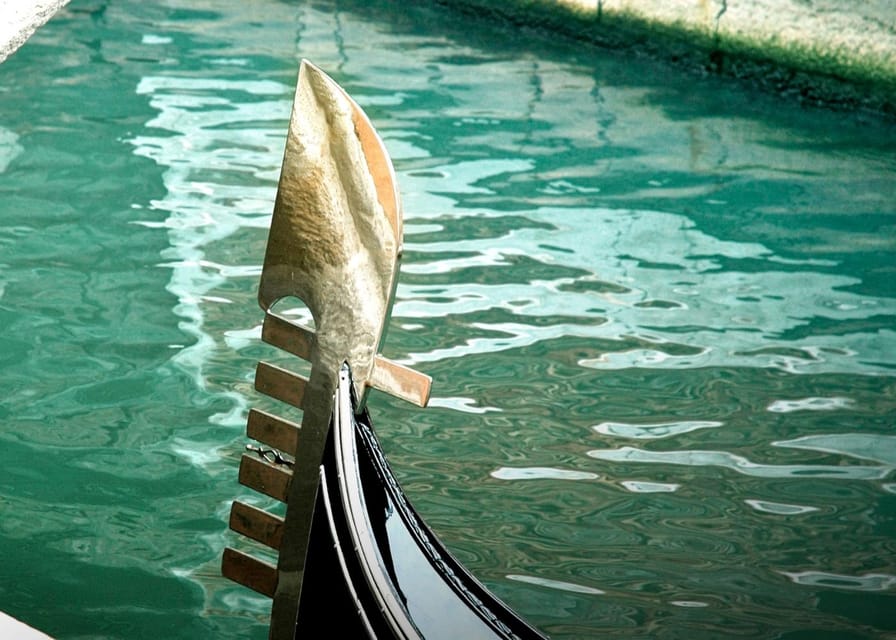 Venice: Shared Gondola Through breathtaking Bridge of Sighs - Duration and Flow: 40 to 45 Minutes That Actually Feels Worth It