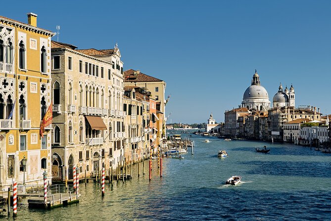 Venice Sightseeing Walking Tour for Kids and Families - Campo San Bartolomeo: where the tour starts feeling local