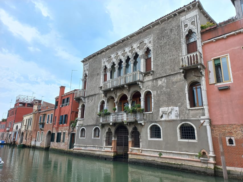 Venice Small-Group Walking Tour: Secrets & Hidden Gems - Campo dei Mori plus Ponte Chiodo: scenic views where a photo actually works