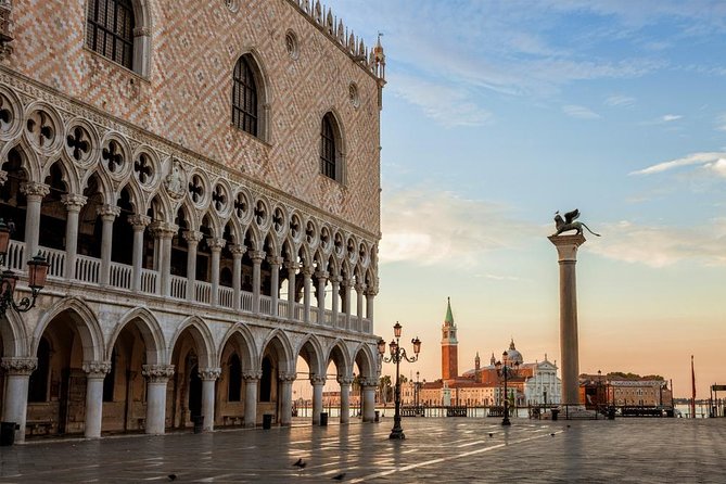 Venice Small Group Walking Tour with St. Mark's Basilica Terrace - Group size, pace, and how it helps you enjoy Venice