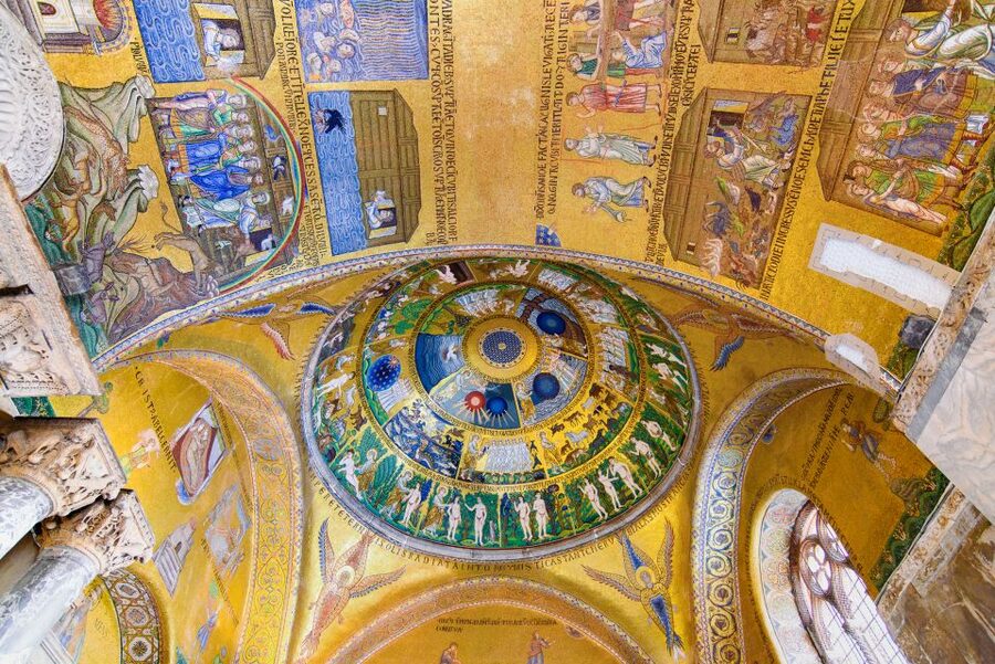 Venice: St. Mark Basilica Ticket, Audioguide+History Gallery - VR in the Venice History Gallery: Piazza San Marco across centuries in minutes
