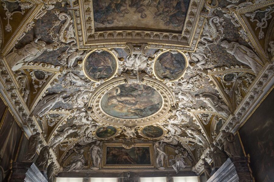 Venice: St. Mark's Basilica, Doge's Palace & Gondola Ride - Doge’s Palace, council rooms, art, and the Bridge of Sighs