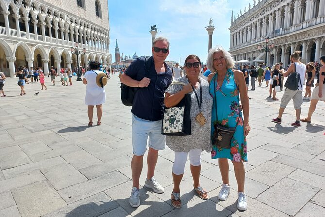 Venice: St.Mark's Basilica & Doge's Palace Tour with Tickets - Bridge of Sighs and New Prisons: What the Guide Brings to the Story