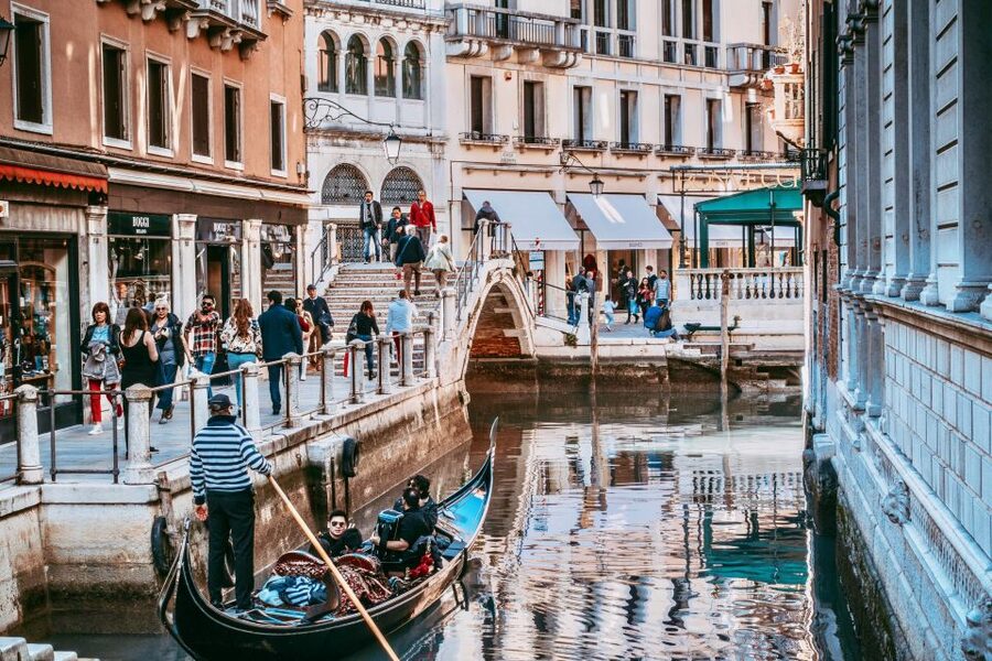 Venice: St Mark's Basilica & Gondola in the afternoon - Piazza San Marco: the 20-minute orientation that helps everything click