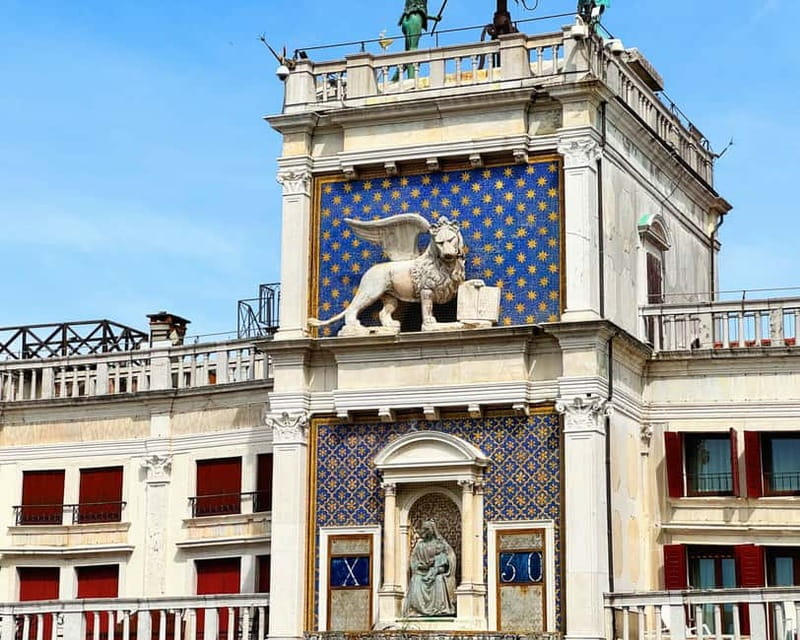Venice: St. Mark's Basilica Guided Tour and Terrace Option - The 15-minute secret stop: why it matters before the church