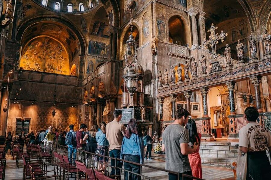 Venice: St Mark's Basilica Small-Group Tour with Terrace - Entering St Mark’s Basilica: dress code and rules you can’t ignore