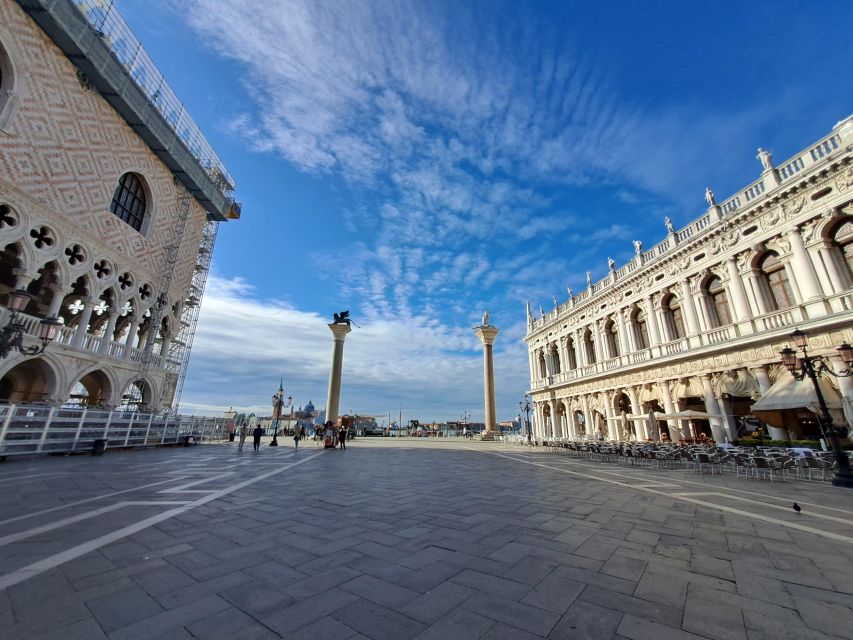 Venice: St. Mark’s Basilica Ticket with Host and Audioguide - The audioguide setup, and how to avoid awkward minutes