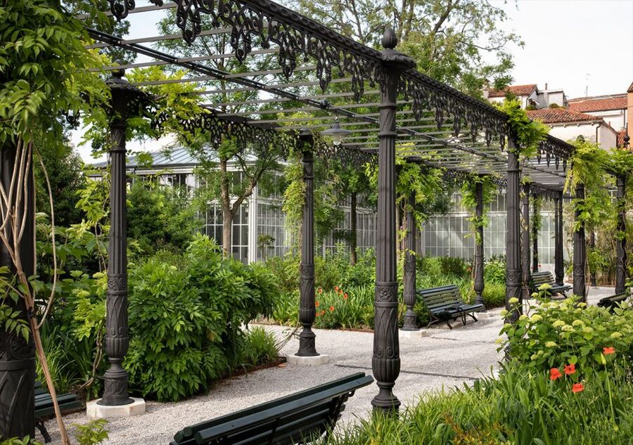 Venice: St. Mark's Square Royal Gardens Light Lunch - Key things to know before you go