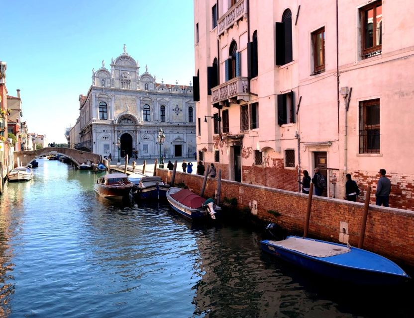 Venice: St. Mark's, Walking Tour and Gondola Combo - Quiet Canal Gondola: Basilica della Salute from a Different Angle