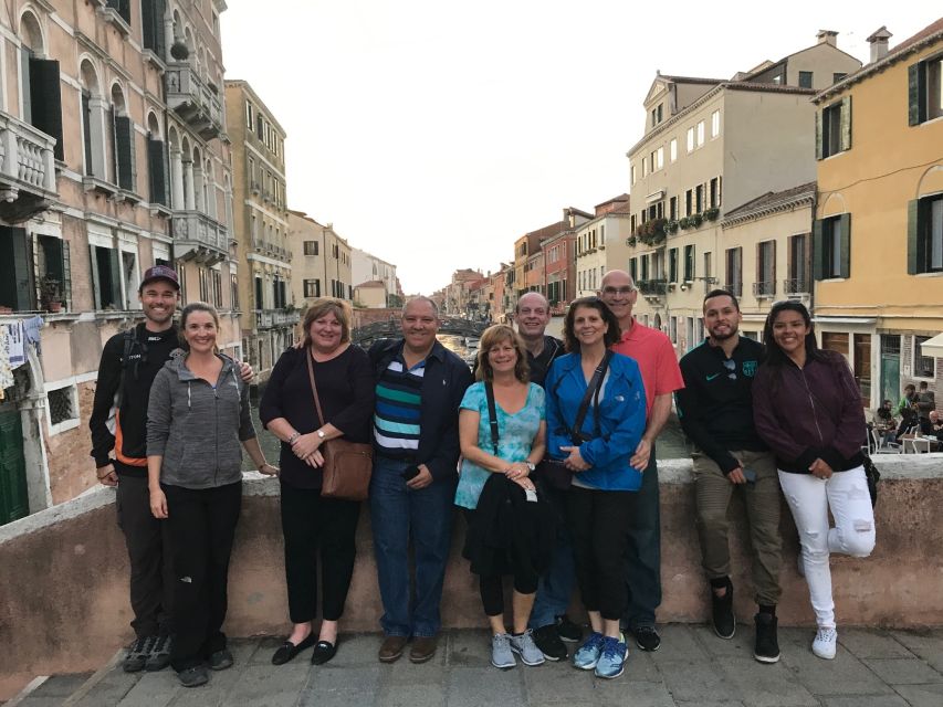 Venice: Street Food Tour with a Local Guide and Tastings - Rialto market tastings and everyday Venetian shopping rhythms