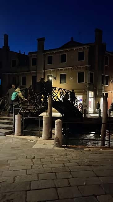 Venice: Sunrise Walking Tour with Espresso - Getting started: St. Mark’s Square and Caffè Florian