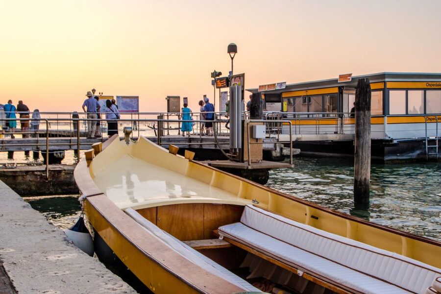 Venice: Sunset Cruise by Typical Venetian Boat - Why this lagoon cruise can feel better than a gondola
