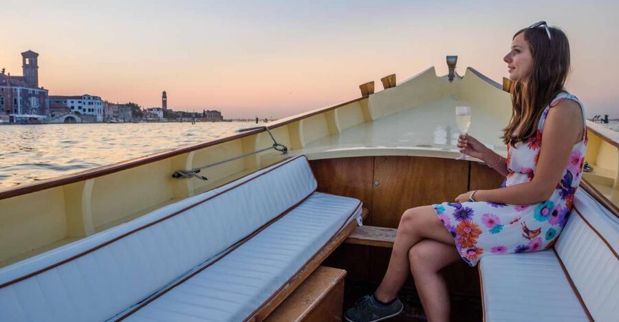 Venice: Sunset Cruise by Typical Venetian Boat - Meeting the boat near Ospedale: easy start, good orientation