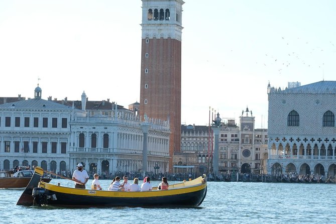 Venice Sunset Cruise by Typical Venetian Boat with Prosecco - Where You Meet the Boat: Ospedale Fondamenta Nuove