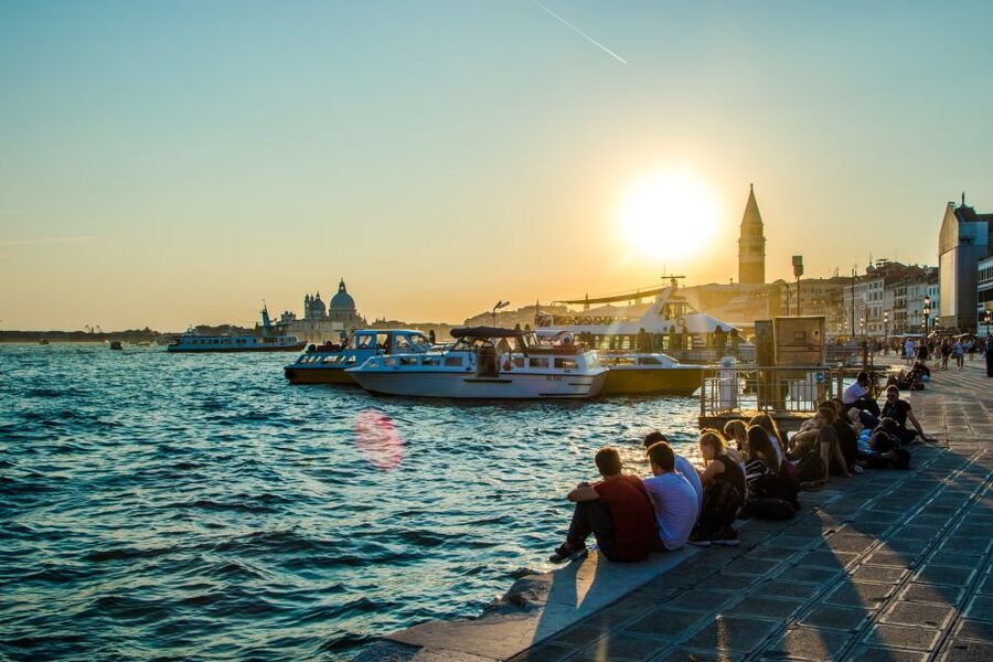 Venice: Sunset Cruise by Typical Venetian Boat - Typical Venetian boat and group size: when comfort is the trade-off