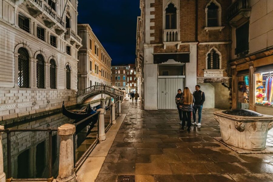 Venice: The Ghost & Legends Walking Tour - Price, value, and who should book