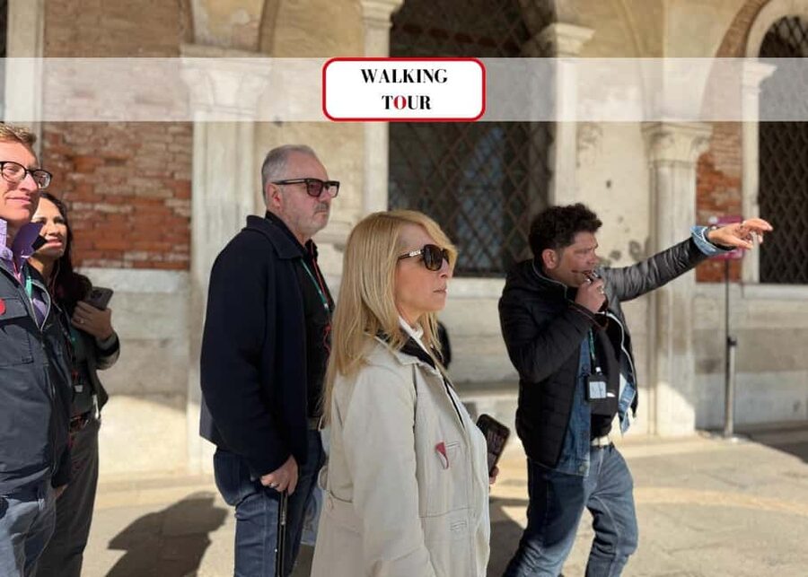 Venice: The Grand Canal Touch – Walking & Gondola Experience - Finding Your Way from St. Mark’s to the Venice Tours Desk