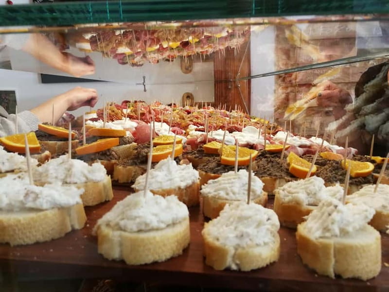 Venice: The Ultimate Food Tour with Wine & Spritz - What I’d watch for: alcohol, fixed portions, and what you like