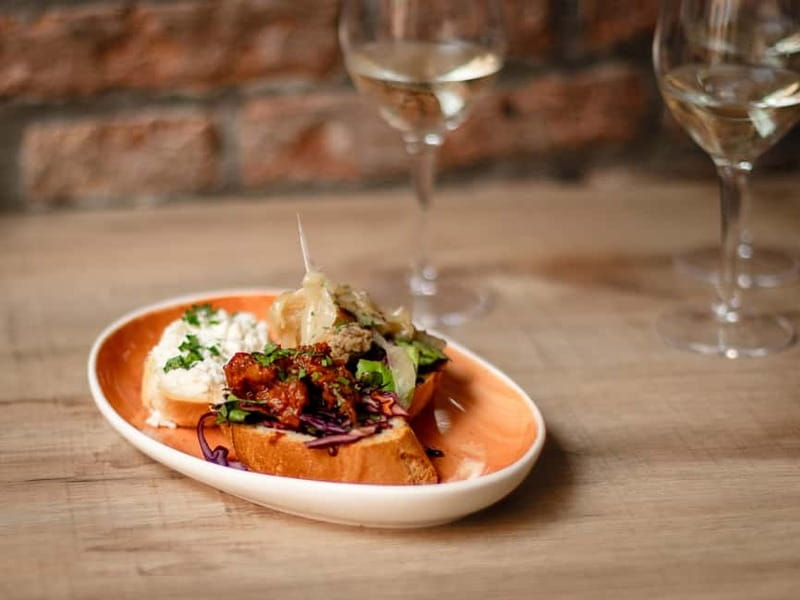 Venice: The Ultimate Food Tour with Wine & Spritz - Stop 1 near Basilica dei Santi Giovanni e Paolo: get oriented before you eat