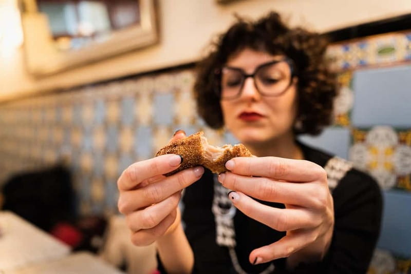 Venice: The Ultimate Food Tour with Wine & Spritz - Stop 5: final wine and local snacks that feel like a real meal