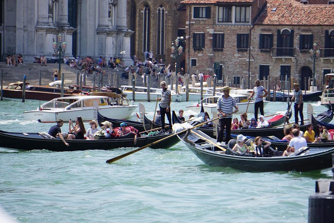 Venice Through a Local’s Eyes: Private Water Taxi & Walking Tour - The Walking Part: How You Get Unlost on Purpose