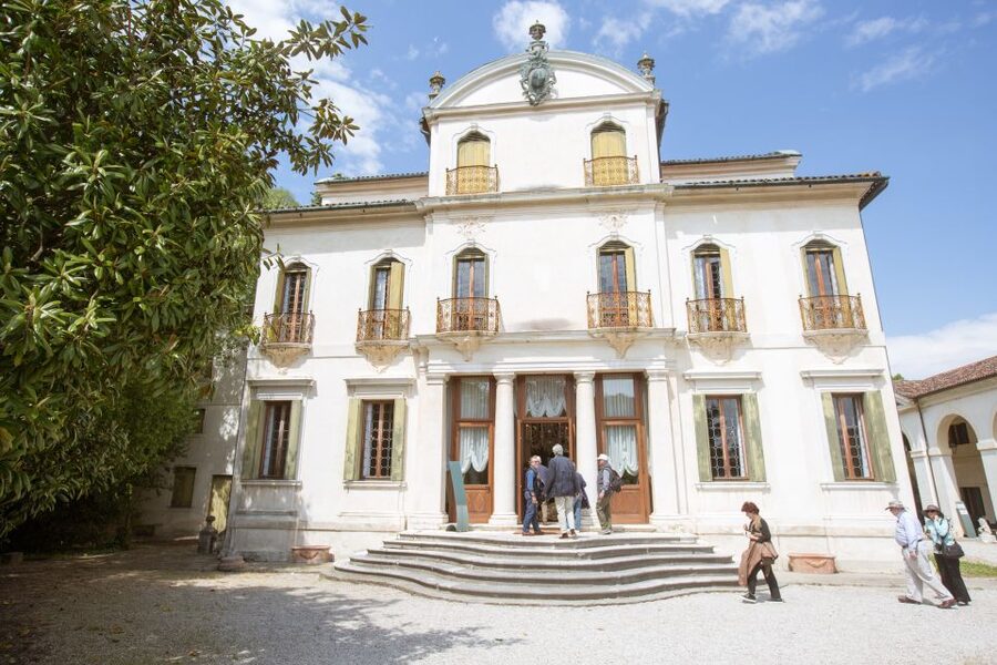 Venice to Padua Full-Day Brenta Riviera Boat Cruise - Villa Widmann in Mira: a guided interior with the river still in play