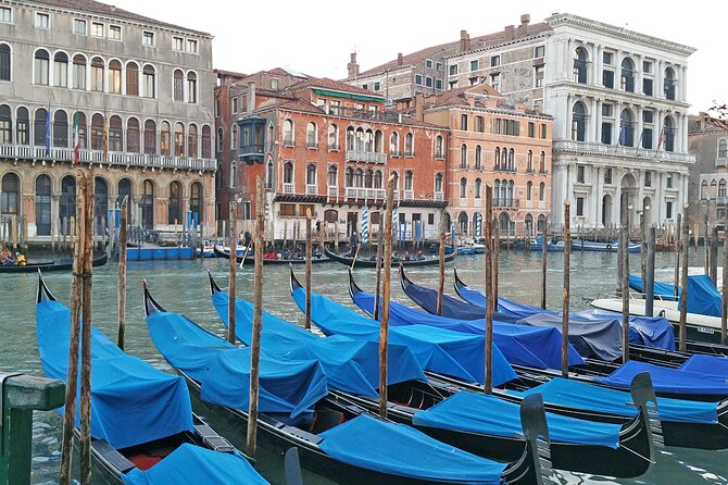 Venice Top attractions Walking Tour along the Canals - Piazza San Marco Finale: Italo-Byzantine Architecture and Photo Timing