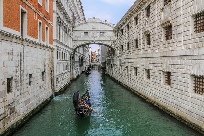 Venice Tour by High-Speed train from Florence - Scala Contarini del Bovolo: the “snail staircase” most people miss