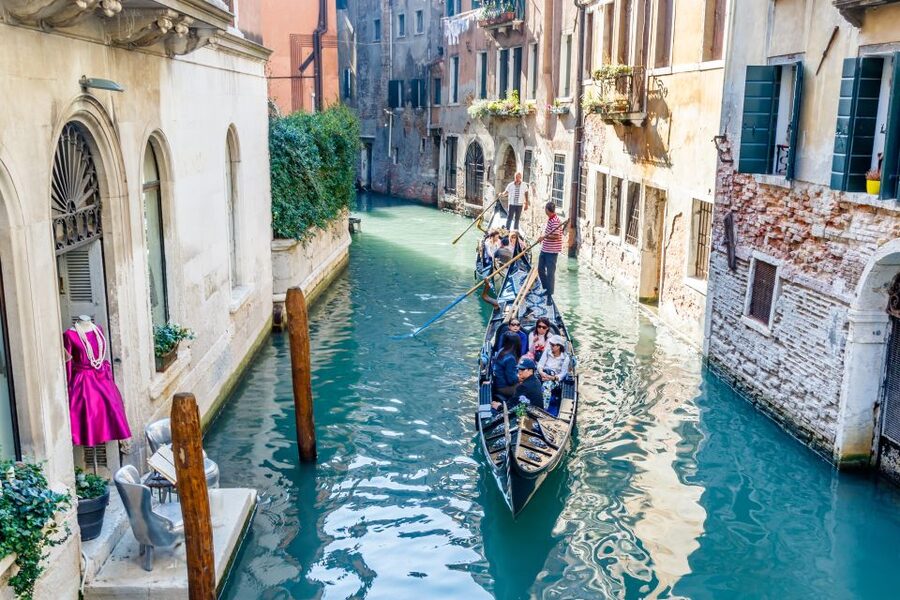 Venice: Traditional Shared Gondola Ride - Why a Shared Gondola Ride Works So Well in Venice