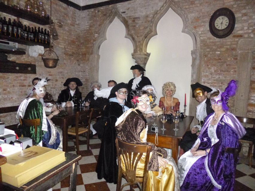 Venice: Venetian Style Carnival Pub Crawl - What to Bring (and What to Skip Bringing)