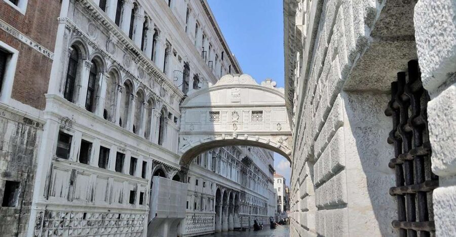 Venice Walking Tour and Doge's Palace Guided Visit - Why This Venice Walk Starts With Santa Maria Formosa