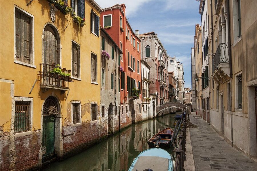 Venice: Walking Tour & Gondola Ride - St. Mark’s Square outside tour: basilica, Doge’s Palace, clock tower, Procuratie