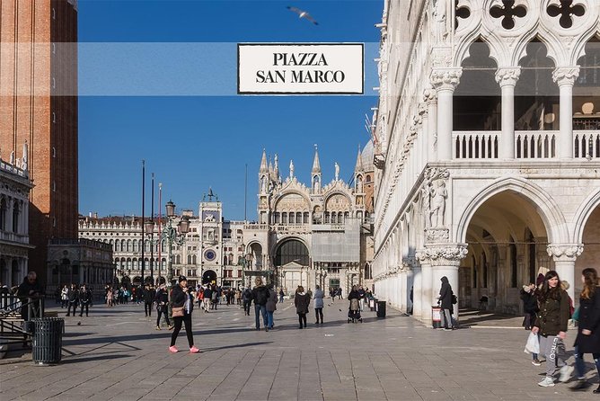 Venice: Winter Pass Top Attractions & City Walking Tour - Where to start: the Venice Tours office hunt