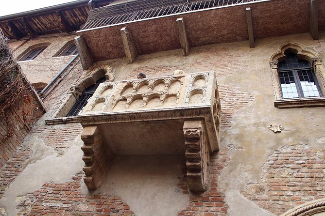 Verona City Sightseeing Walking Tour of Must-See Sites with Local Guide - Piazza delle Erbe: a 30-minute square built like a collage