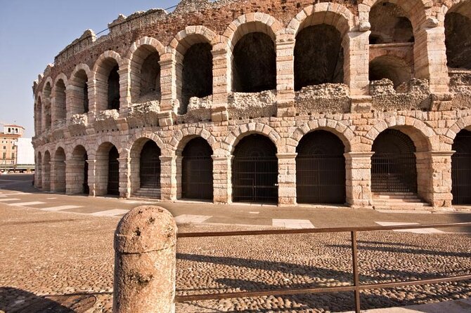 Verona Guided Tour from Venice by Train - Verona city kickoff: Porta Nuova station to the center