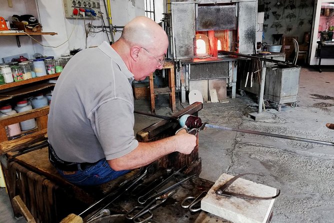 Vetreria Guarnieri Murano experience - Entering the three-part world of Murano glass choices
