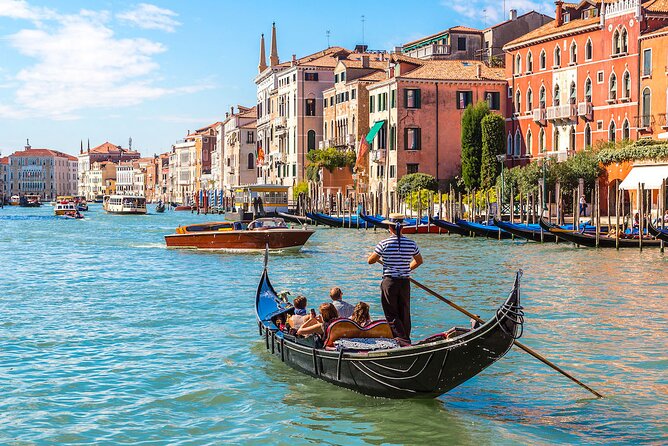 Walking Tour and Enchanting Gondola Journey in Venice - Rialto Bridge viewpoints for quick Grand Canal drama