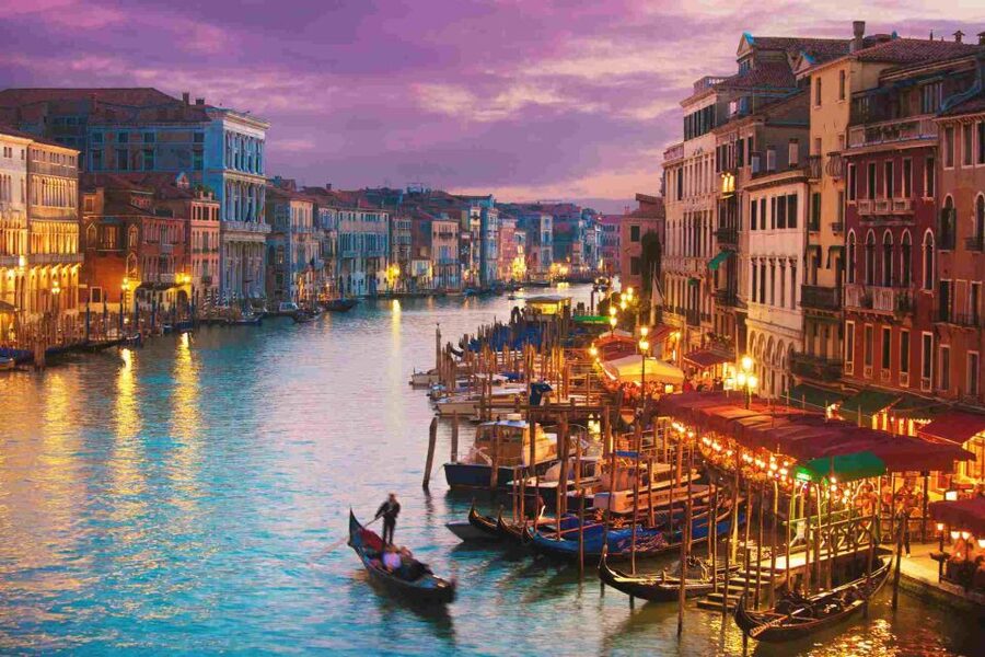 Walking Tour to Uncover the Hidden Venice - Marco Polo’s house and the Mercerie, where commerce meets gossip