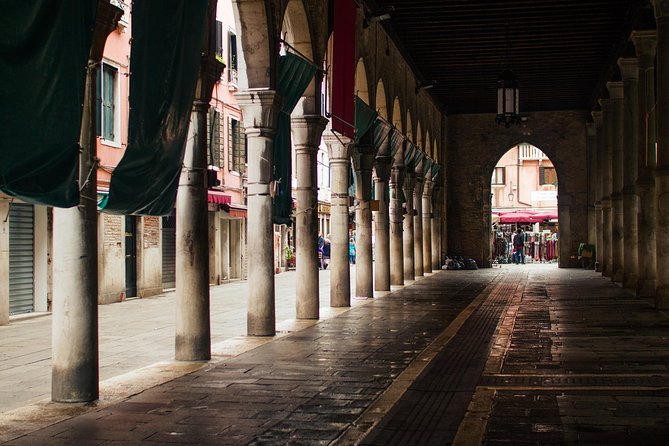 Welcome to Venice Group Tour St. Mark's Basilica & Gondola Ride - St Mark’s Basilica in 30 minutes: what skip-the-line really buys you