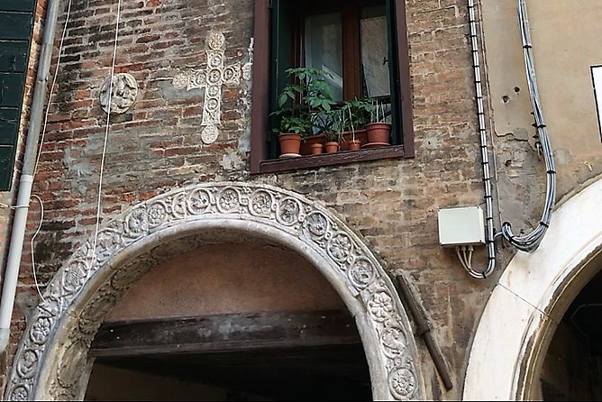 Welcome! Venice Sightseeing kickstart Tour with local guide, small group - A San Marco Walk with Outside-Only Monument Detail